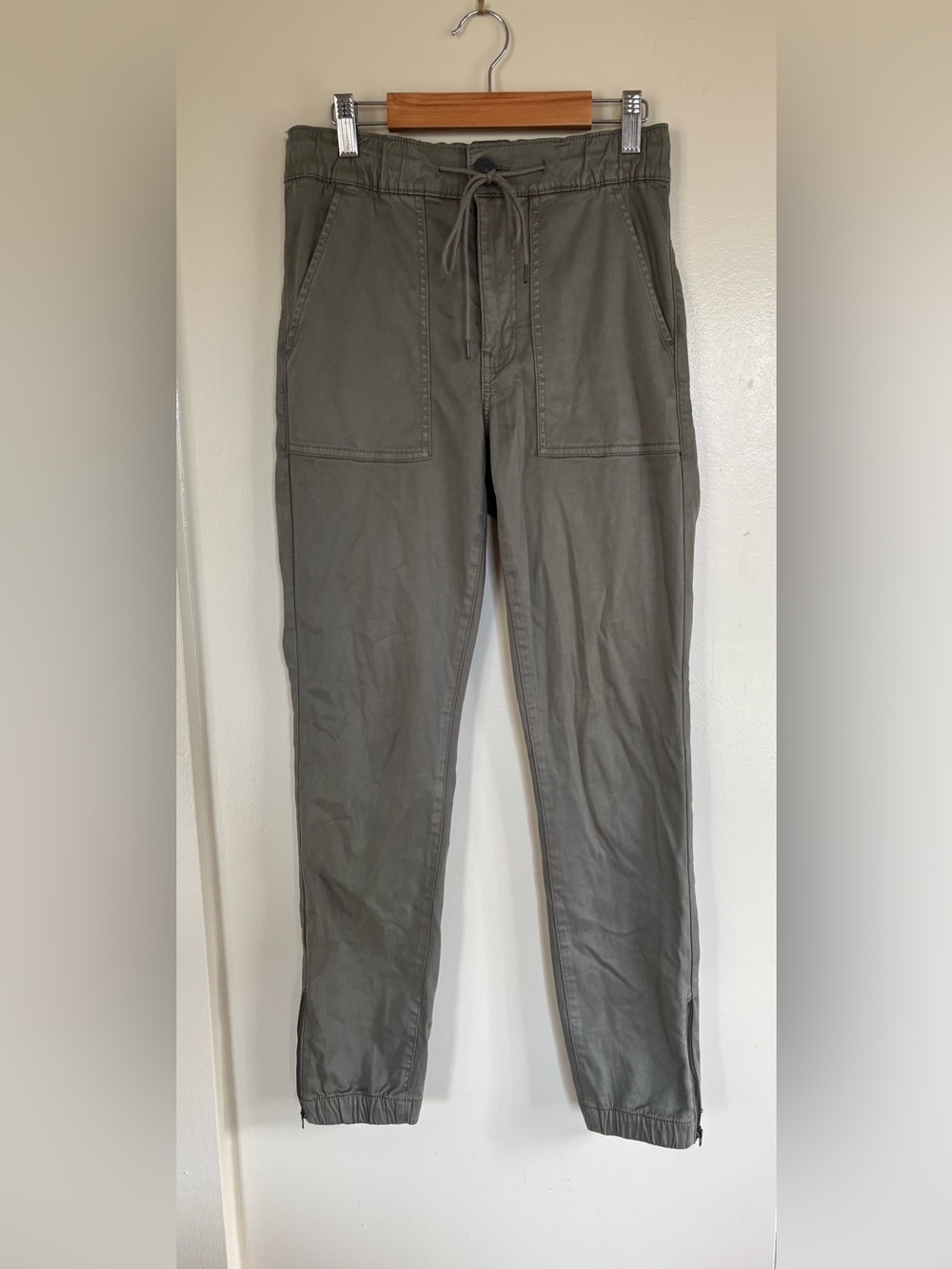 American Eagle Outfitters Olive Drawstring Cargo Joggers